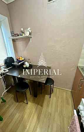 Продаж Квартира 1-кімнатна, 4/5 поверх на вул. Юлії Здановської Київ