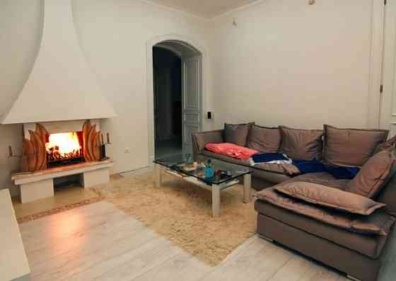 Оренда Квартира 7-кімнатна, 1/4 поверх на Отрадная ул. Одесса