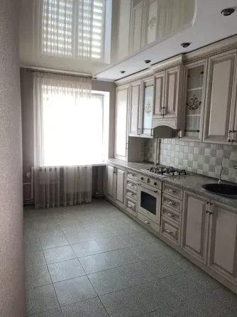 Продаж Квартира 3-кімнатна, 8/9 поверх на вул. Преображенська Кропивницький