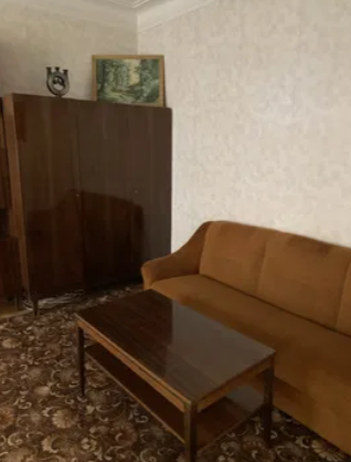 Оренда Квартира 1-кімнатна, 2/5 поверх на Авіаконструкторська, 3/11 Київ