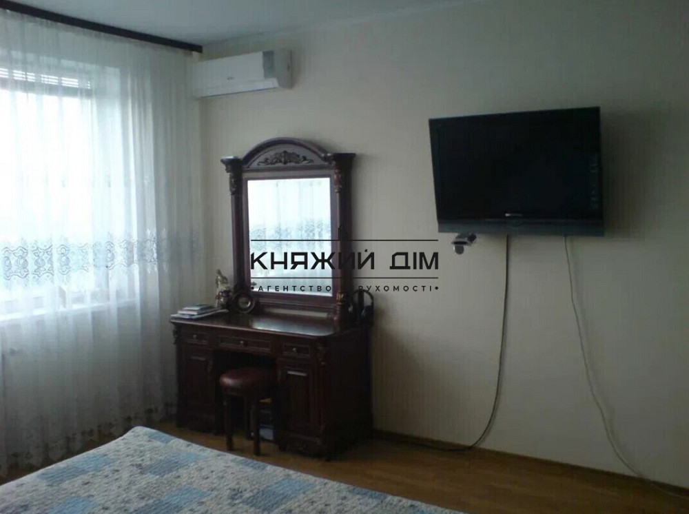 Продаж видової 1-кім. квартири біля метро Позняки. Код:21141513 Київ - фото 2