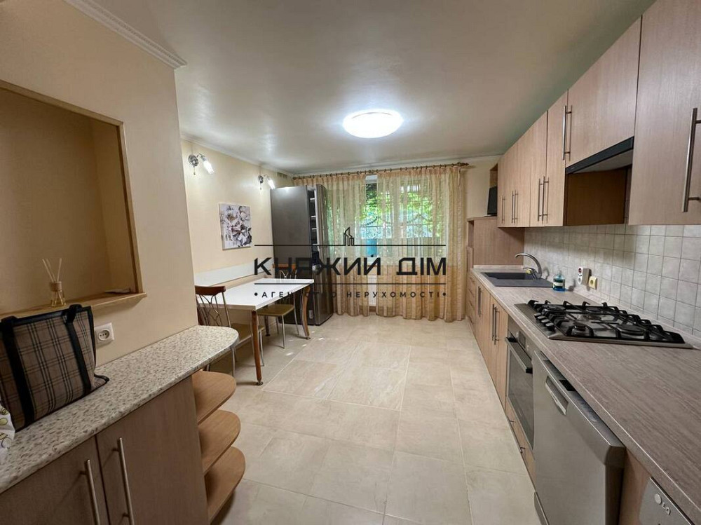 Продається гарний 3-поверховий будинок в Княжичах. №2211641 Княжичі (Броварський район) - фото 16