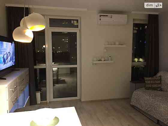 Продаж Квартира 1-кімнатна, 3/25 поверх на Осокорська, 2а Киев