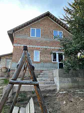 Продаж Будинок 3-кімнатний на вул. парковая Бабаї