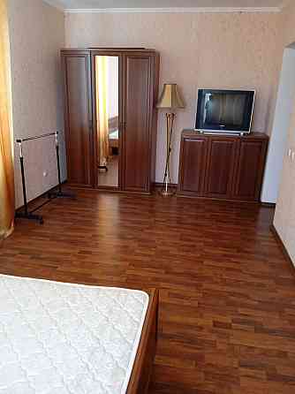 Оренда Квартира 2-кімнатна, 4/17 поверх на вул. Драгоманова, 1А Київ