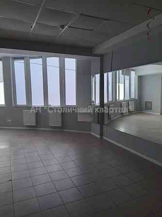 Оренда торгове приміщення на Ахматової Анни вул., 14А приміщень - 1, поверх - 2/2 Kiev