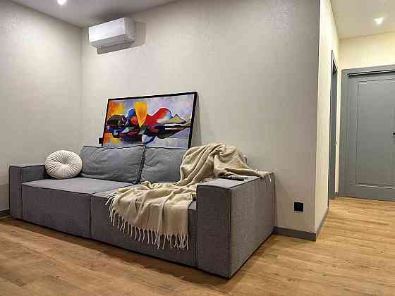 Продаж Квартира 2-кімнатна, 5/16 поверх на Олександра Олеся вул., д. 9 Kiev