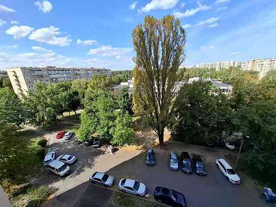 Продаж Квартира 3-кімнатна, 7/16 поверх на вул. Якуба Коласа, 27В Киев