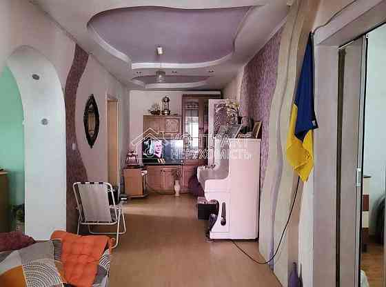 Продаж Будинок 4-кімнатний на вул. Піщаний Харків