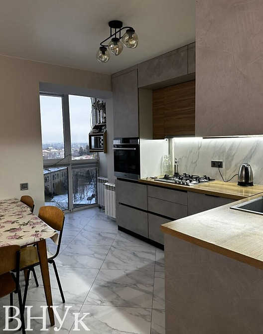 Продаж Квартира 3-кімнатна, 9/9 поверх на Грушевського Луцк - изображение 2