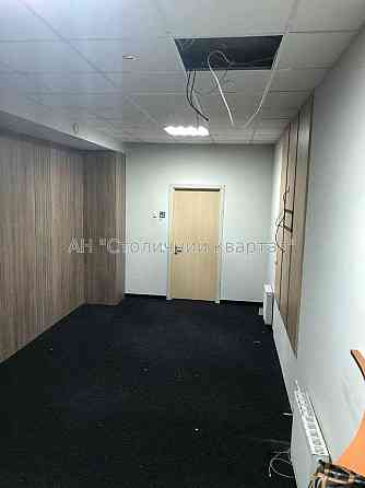 Оренда торгове приміщення на Крушельницької Соломії вул., 7 приміщень - 1 Киев