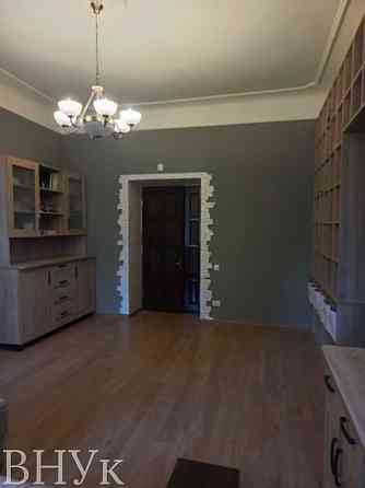 Продаж Квартира 2-кімнатна, 1/3 поверх на вул. Гайдамацька Львов