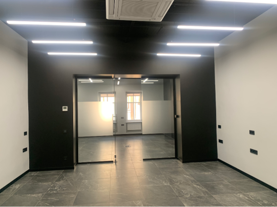 Здається Офісні приміщення площа 180 кв.м 2-й поверх Львів Проспект Шевченка 113Г Львів