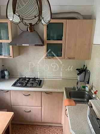 Продаж Квартира 1-кімнатна, 2/9 поверх на Миколи Мурашка вул., 6 Киев