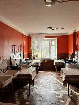 Продаж кімнати з ремонтом в гуртожитку біля ТРЦ «Lavina Mall» Київ