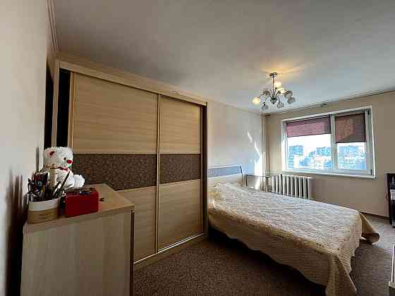 Продаж Квартира 3-кімнатна, 12/16 поверх на Гонгадзе Георгія вул., д. 32Ж Kiev