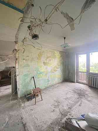 Продаж 3к квартири під ремонт біля метро Оболонь Київ