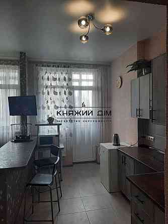 Оренда Квартира 1-кімнатна, 7/32 поверх на Жилянская ул. Київ