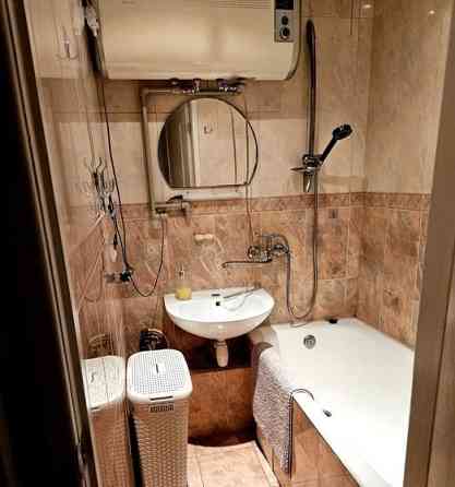 Продаж Квартира 2-кімнатна, 1/5 поверх на Маршала Жукова проспект, 43 Одеса