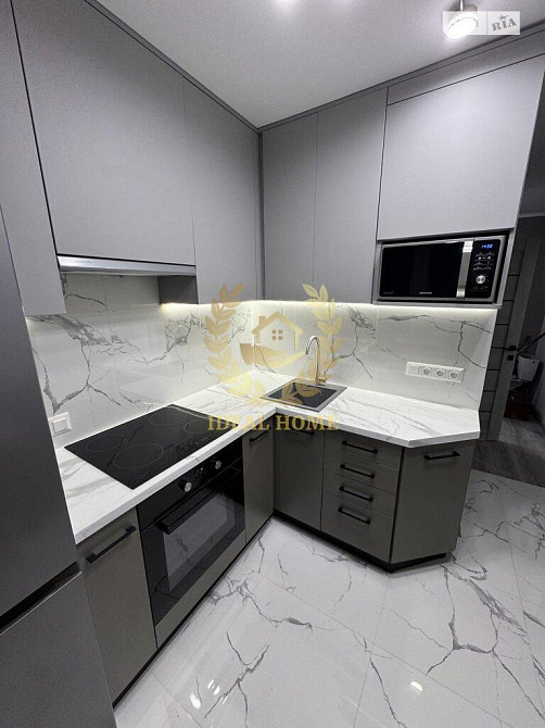 Продаж Квартира 1-кімнатна на Вышгородская ул., 46А Київ - фото 1