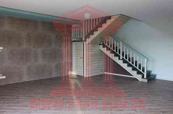 Продаж 2-поверховий Будинок з ділянкою 10 сот 236 кв.м  на Вишневая Гора