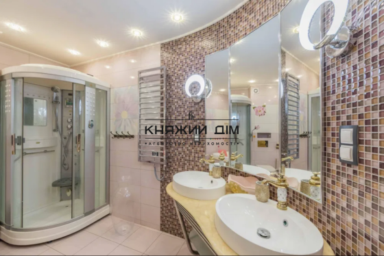 3х комн. кв 850 уе 125 кв.м. ЖК ЧАЙКИ Чайки (Богуславський район)