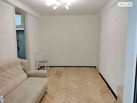 Оренда Квартира 1-кімнатна, 4/5 поверх на вул. Григорія Чупринки, 4 Kiev