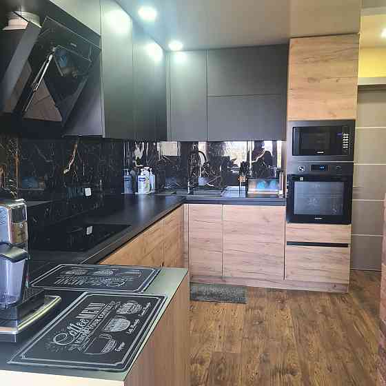 Продаж Квартира 3-кімнатна, 9/14 поверх на Олевська вул., д. 3 Київ