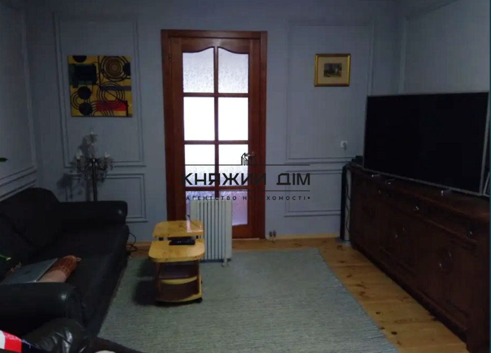 Продам Дом в с. Подгорцы 278 м2 3 этажа на 25 сотках.  - фото 12