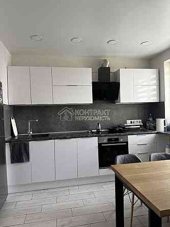 Продаж Квартира 3-кімнатна, 4/9 поверх на вул. Миру Kharkiv