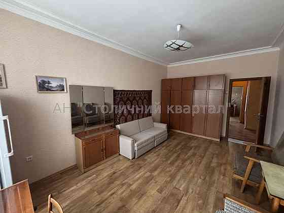 Оренда Квартира 3-кімнатна, 2/4 поверх на вул. Будівельників Киев