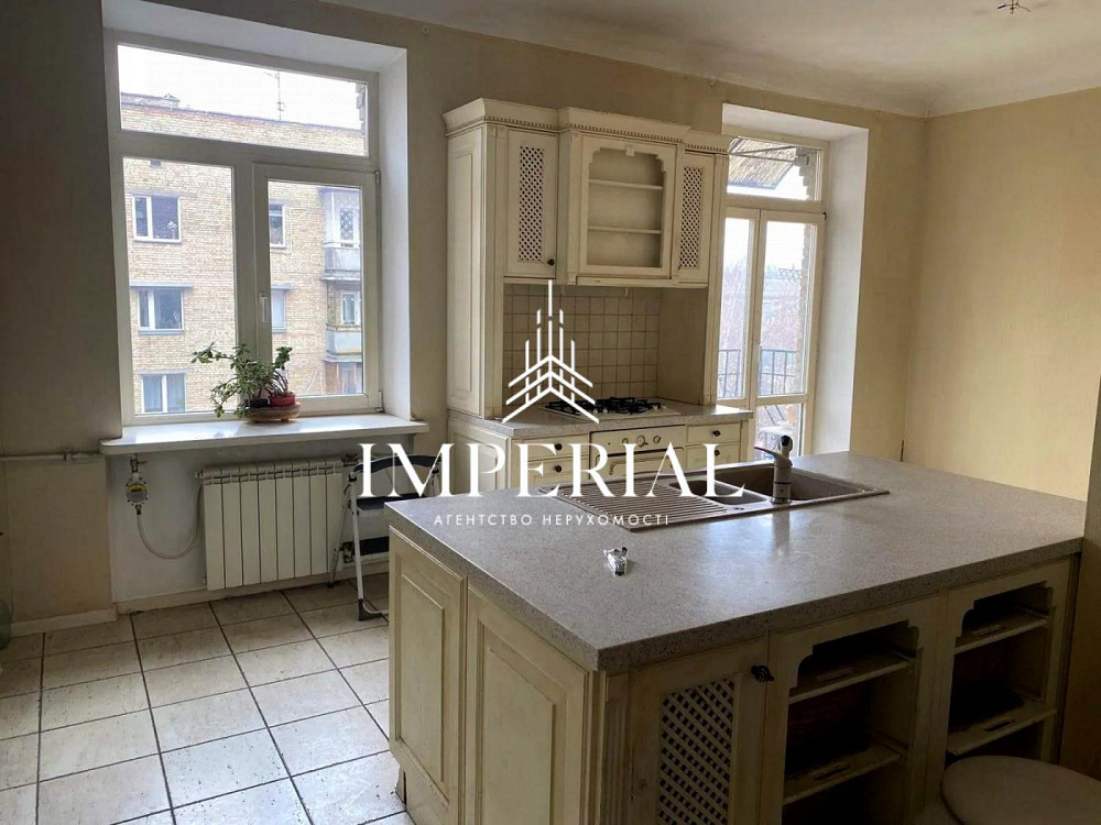 Продаж Квартира 5-кімнатна, 5/5 поверх на вул. Кониського Киев - изображение 1