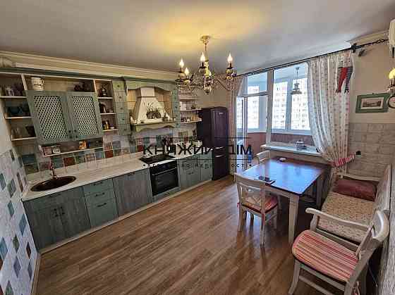 Продаж 4-х к.кв. по вул. Є.Чавдар м. Осокорки в Дарницькому р-ні. Код об'єкту №: 21145605 Kiev