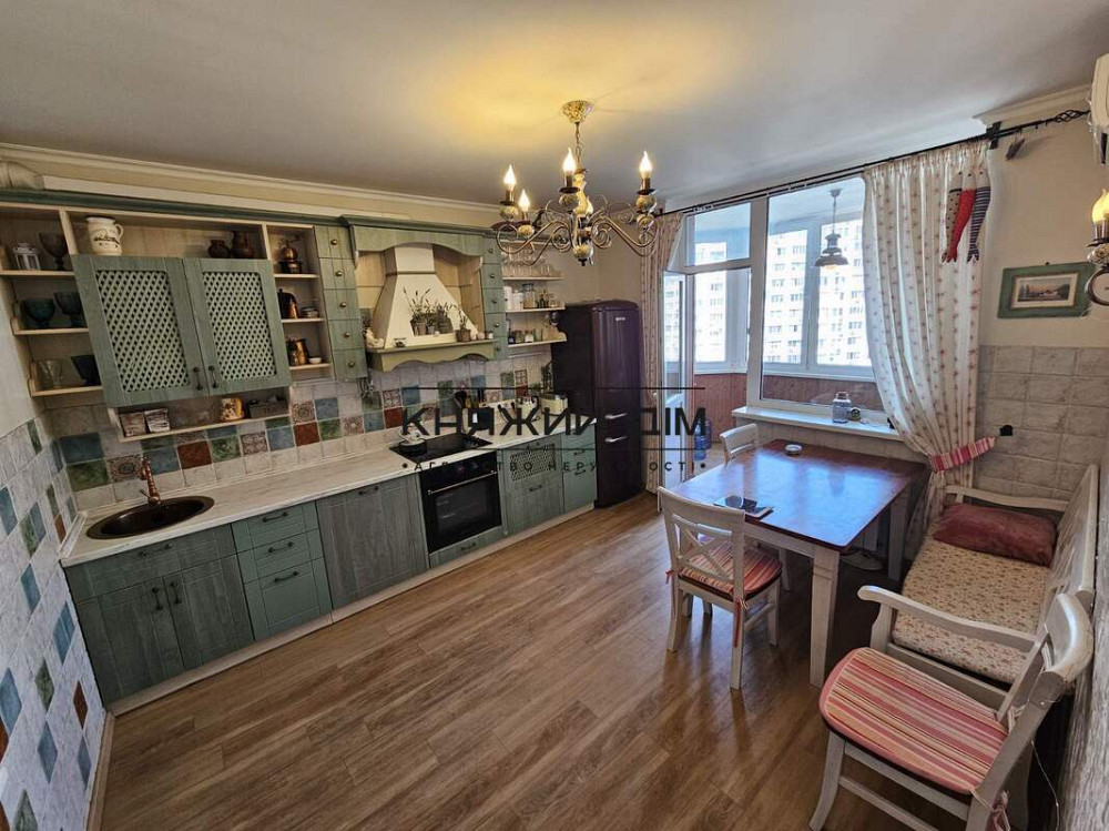 Продаж 4-х к.кв. по вул. Є.Чавдар м. Осокорки в Дарницькому р-ні. Код об'єкту №: 21145605 Київ - фото 1