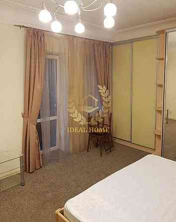 Продаж Квартира 3-кімнатна, 3/5 поверх на Антонова Авиаконструктора ул., 2/32, корп. 7 Kiev