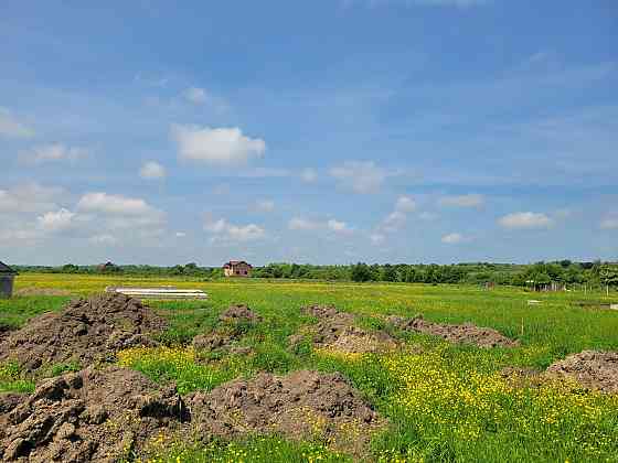 Продаж земельної ділянки 10 соток на Довбуша 20 