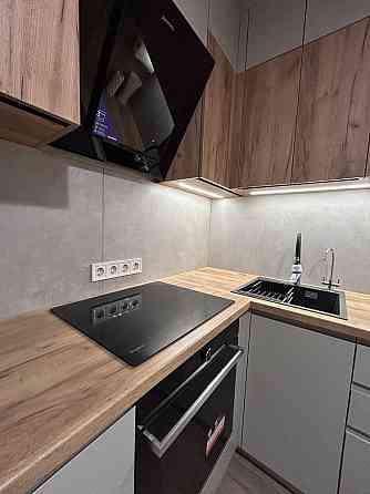 Продаж Квартира 1-кімнатна, 23/25 поверх на Кадетський Гай вул., д. 10 Київ