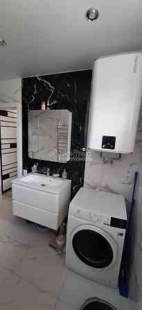 Продаж Квартира 3-кімнатна, 5/10 поверх на вул. Захисників України Песочин