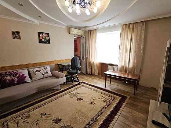 Оренда Квартира 2-кімнатна, 7/9 поверх на Березинская ул., 43 Dnipro