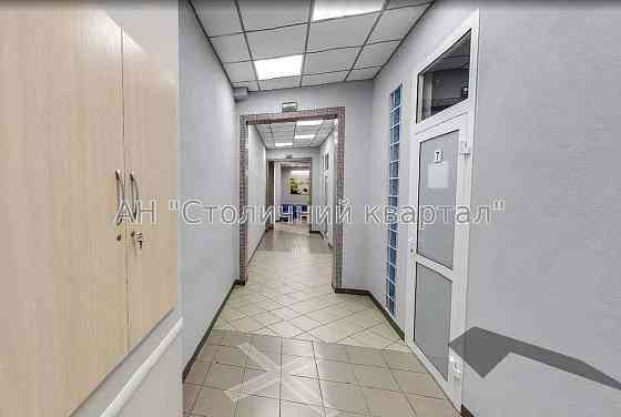 Оренда Будинок 15-кімнатний на Сирецька вул., 32 Київ