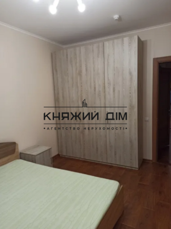 Оренда Квартира 1-кімнатна, 19/25 поверх на Ревуцкого ул. Киев