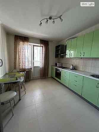 Оренда Квартира 1-кімнатна, 22/25 поверх на Урлівська, 30 Киев