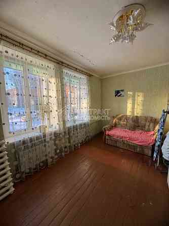 Продаж Квартира 3-кімнатна, 1/2 поверх на вул. Забайкальський Харків