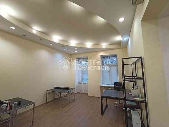 Оренда Квартира 4-кімнатна, 2/5 поверх на вул. Мироносицька Харків