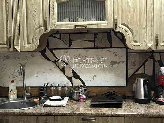 Продаж Квартира 4-кімнатна, 2/2 поверх на вул. Потебні Харьков