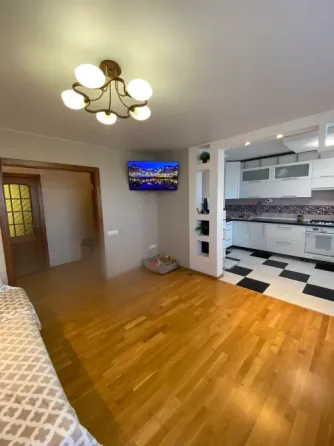 Продажа 4к Квартира 82 кв.м Привокзальна 6/126 Житомир