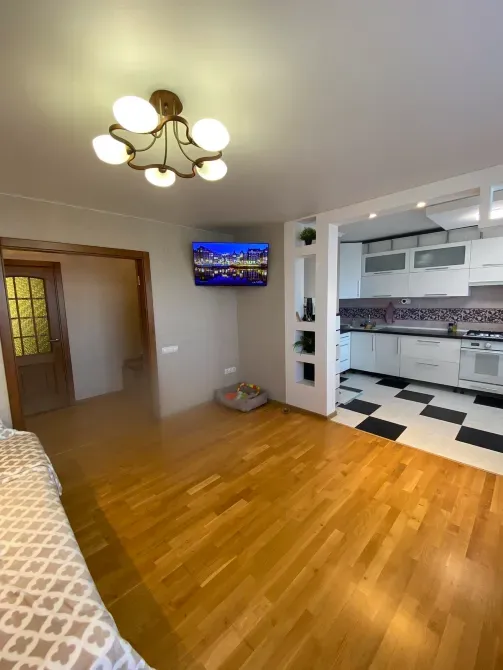 Продаж 4к Квартира 82 кв.м Привокзальна 6/126 Житомир - фото 1