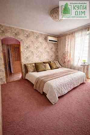 Продаж Квартира 1-кімнатна, 5/5 поверх на Незалежності вул. (Попова) Kirovohrad