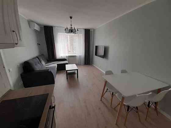 Оренда Квартира 1-кімнатна, 17/19 поверх на ул. Комбинатная, 48 Київ