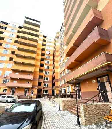 Продаж Квартира 3-кімнатна, 1/10 поверх на Зоопарковая улица Одесса